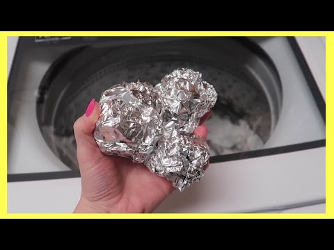 Doe aluminiumfolie in de wasmachine en droger!! (Wees verbaasd over wat er daarna gebeurt!?) Andrea Jean